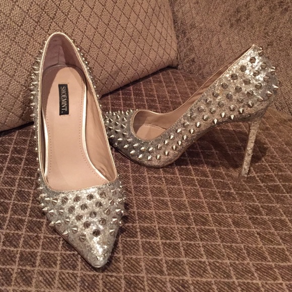 Shoemint SilverSpiked heels - Picture 1 of 4