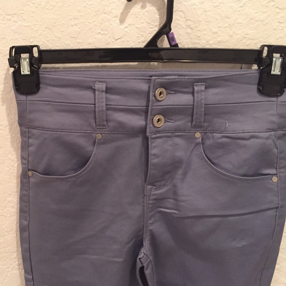 Highwaist Fitted Pants - Picture 2 of 3