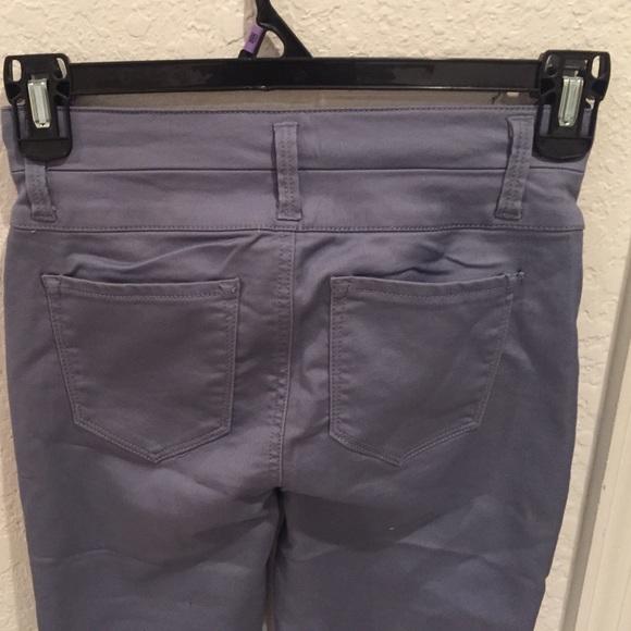 Highwaist Fitted Pants - Picture 3 of 3