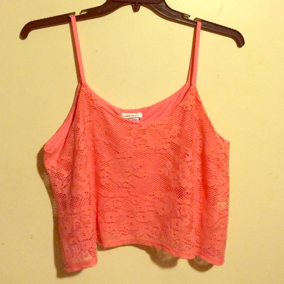 Plus Coral Crop Top 🌺