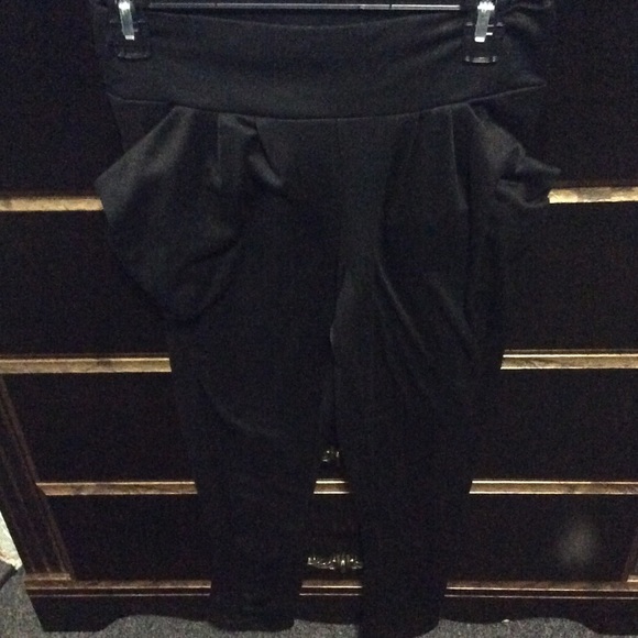 Dress pants/baggy pocket pants