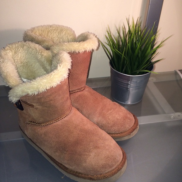 Ugg knockoff boots