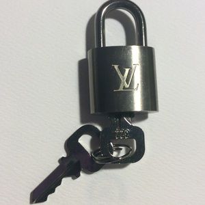 Louis Vuitton Padlock and Keys ( Chrome )