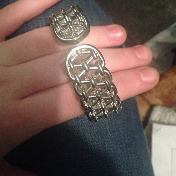 Watch - Picture 3 of 3