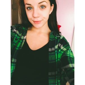 Meet your Posher, Briana