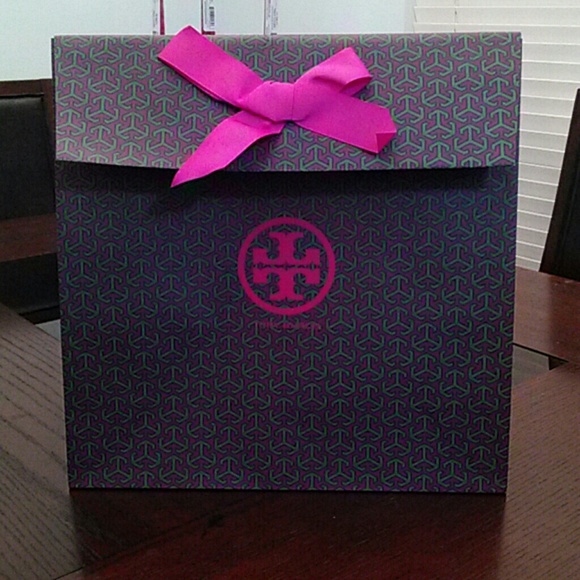 Gift bag tory burch