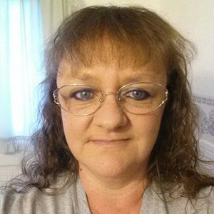 Meet your Posher, Leslie