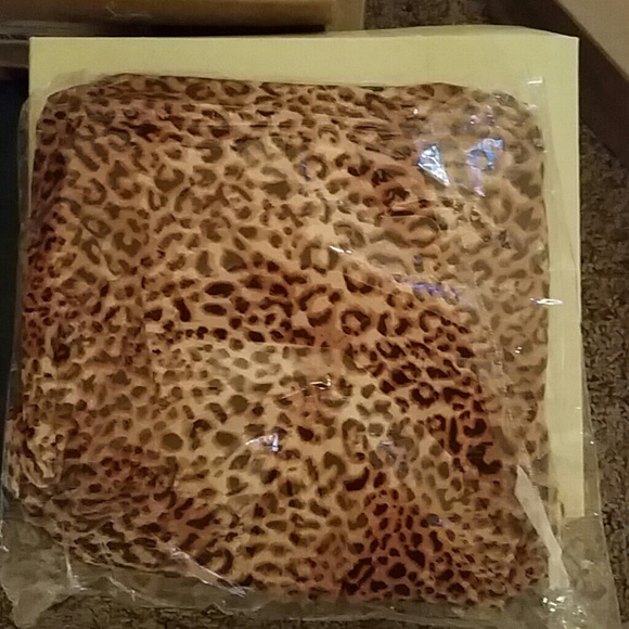 Animal Print Open Back Bodycon Dress - Picture 3 of 4