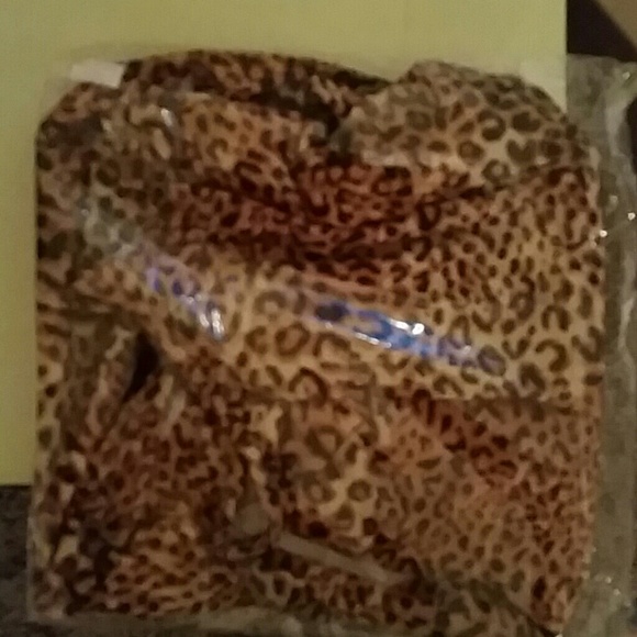 Animal Print Open Back Bodycon Dress - Picture 4 of 4