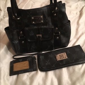 Maurice's purse