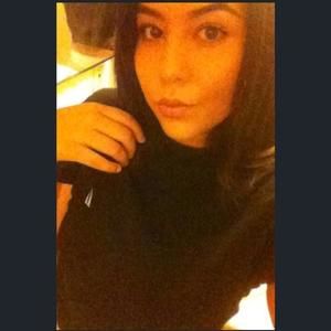 Meet your Posher, Eva