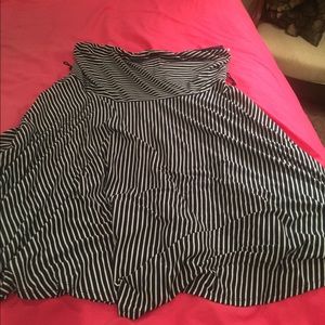 Stripped navy and white strapless dress