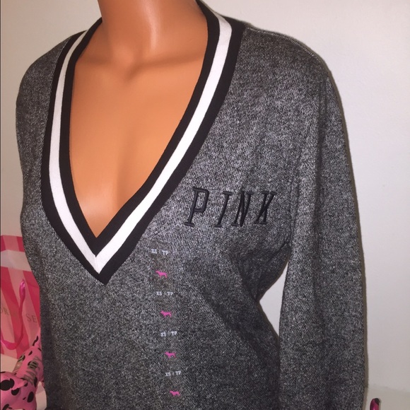🚫SOLD🚫NEW PINK VS DEEP V NECK SWEATSHIRT - Picture 2 of 3