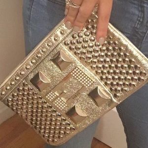 Large guess wristlet