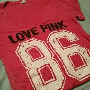 VS PINK T