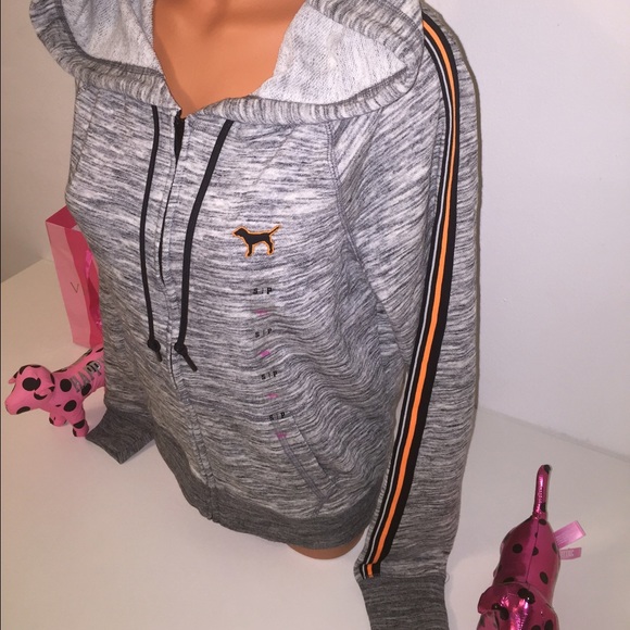 🚫SOLD🚫NEW PINK VS HOODED FULL ZIP - Picture 2 of 3