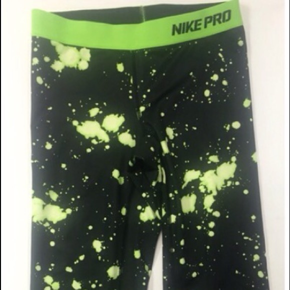 Nike pro Dri fit capris