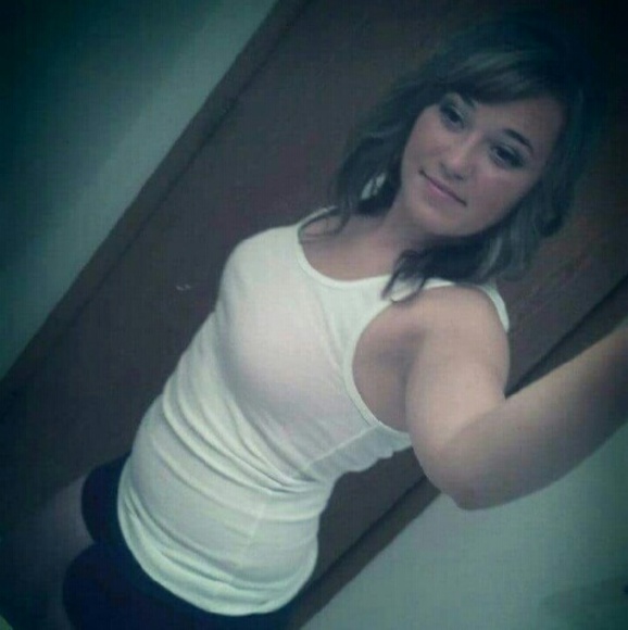 Meet your Posher, Sabrina - Picture 1 of 1