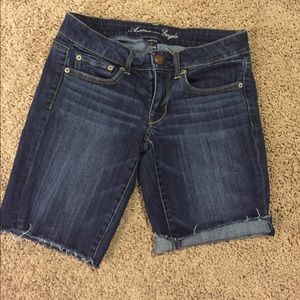 American Eagle Bermuda shorts size 6