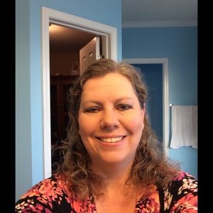 Meet your Posher, April