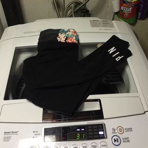 Victoria Secret- PINK Yoga Pants