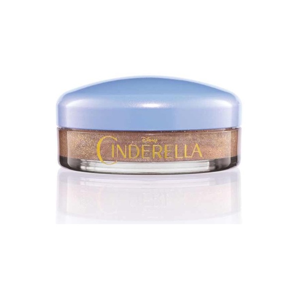 Mac's Cinderella eye gloss in lightly tauped