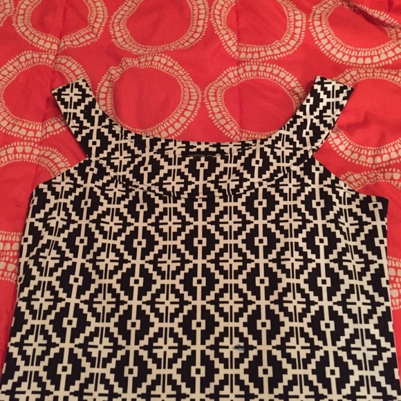 Geometric Pattern Dress - Picture 2 of 3