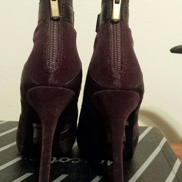 ANKLE BOOTS PLATFORM WORN ONCE - Picture 3 of 4