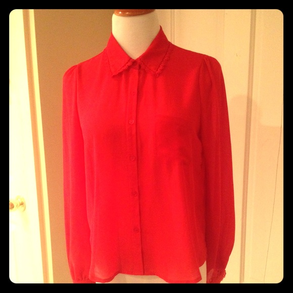 Holiday Red Blouse ❤️