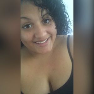 Meet your Posher, Alesha