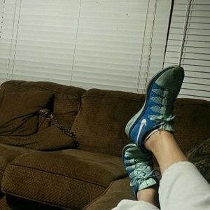 Meet your Posher, Angie