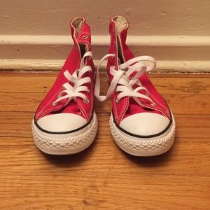 Red all star converse