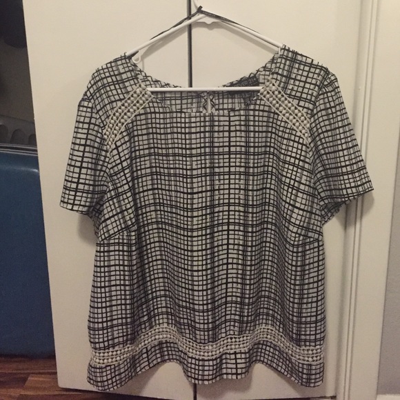 Black and white top from forever 21