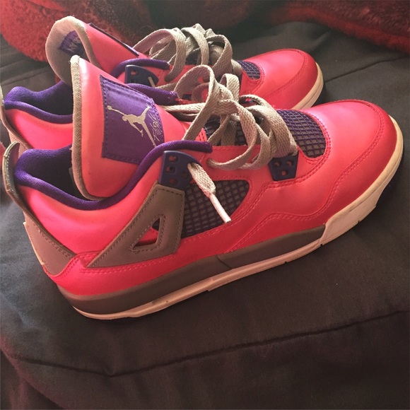 Pink & purple 4s