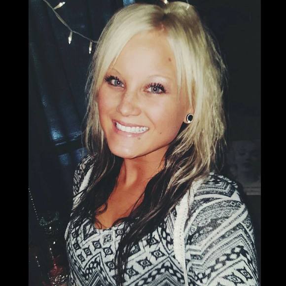 Meet your Posher, Ashley - Picture 1 of 1