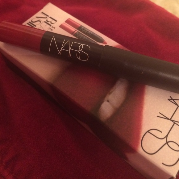 Nars Cruella lip pencil 1.8g new unused