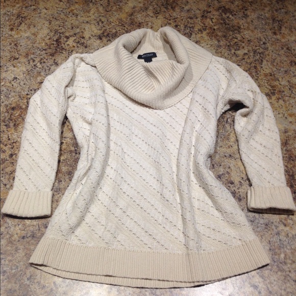 WHBM Cream and White Stitch Sweater XS