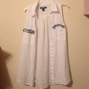 Cute white tank 😊