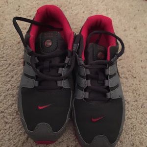 Nike shox size 2.5y worn missing box