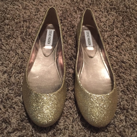 Steve Madden Gold Sparkle flats