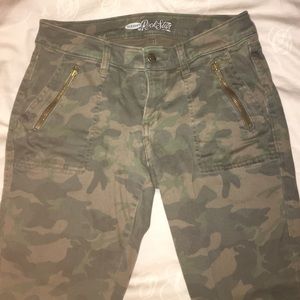 Old Navy Rockstar camo jeans