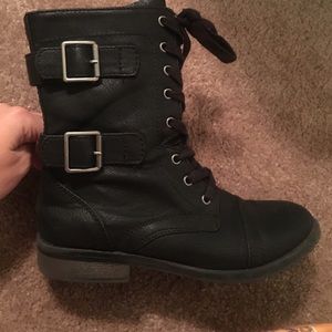 combat boots