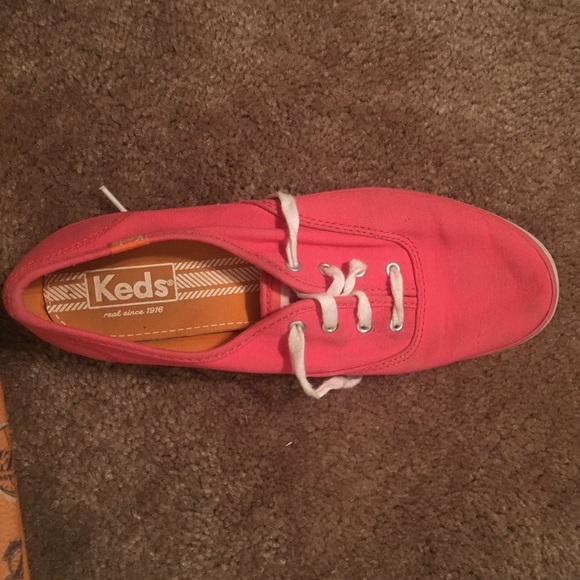 coral keds