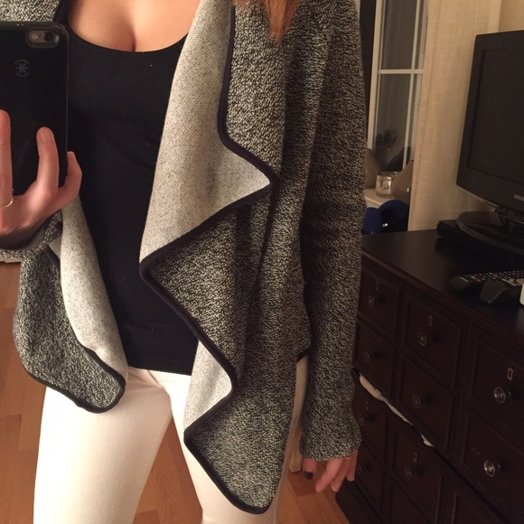 •SALE• Grey knit waterfall cardigan - Picture 2 of 3