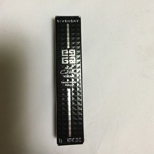 Givenchy noir mascara