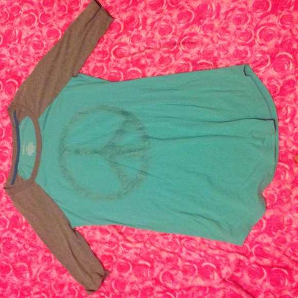Peace sign, long sleepwear shirt