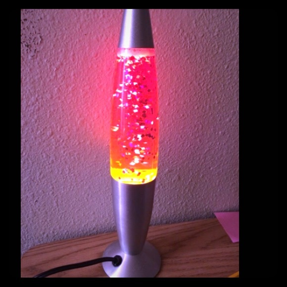 "Lave lamp"