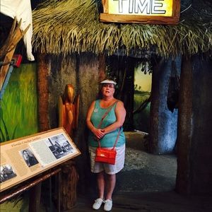 Meet your Posher, Robin