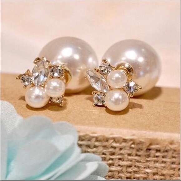 Double sided pearl and crystal earrings - Picture 2 of 4