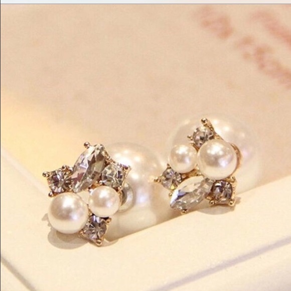 Double sided pearl and crystal earrings - Picture 3 of 4